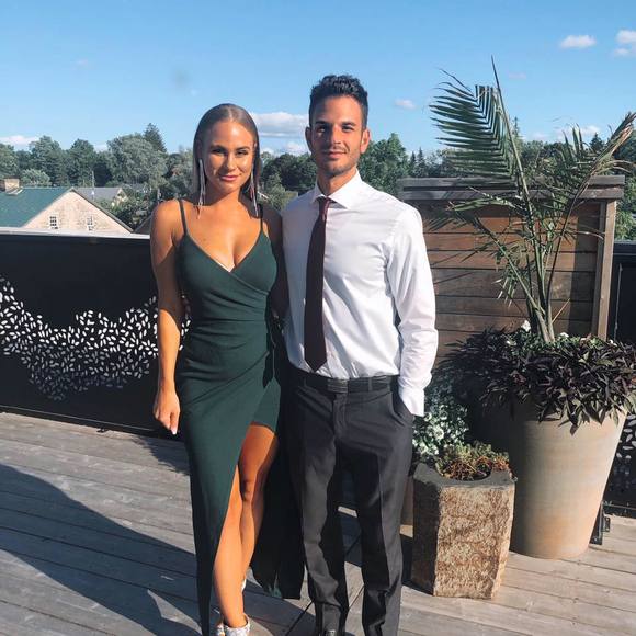 Meet your Posher, Lia - Picture 1 of 1